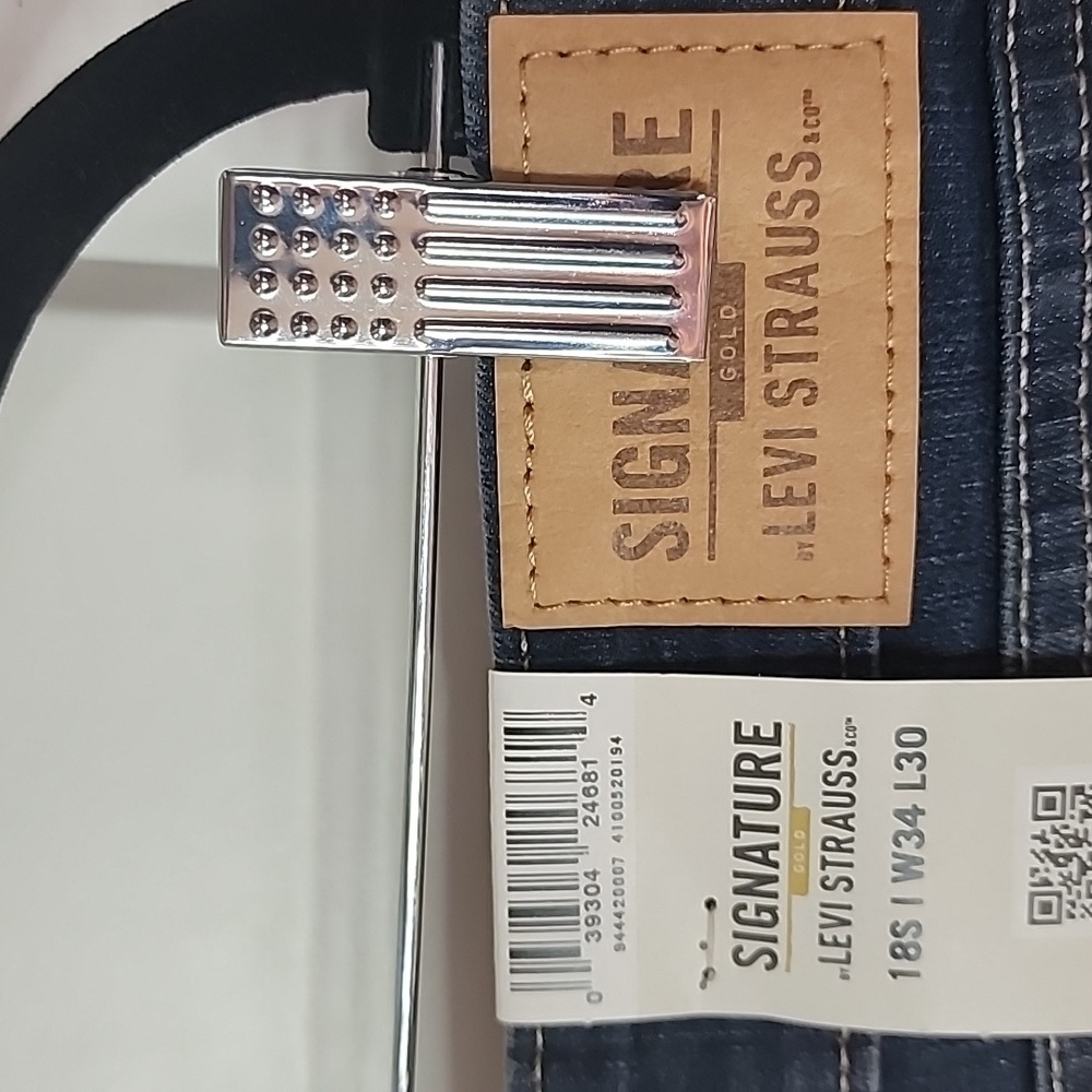 Levi Strauss Jeans - Picture 10 of 13